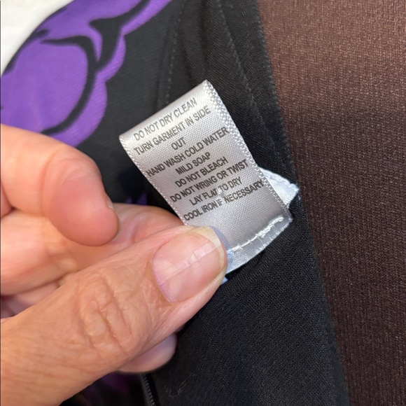 Cache, elegant black purple and gold floral long sleeve mini dress. Size 10. - Picture 9 of 17